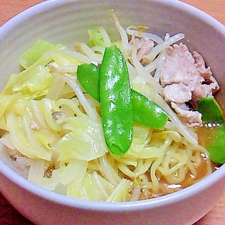 お鍋ひとつで野菜盛りだくさん味噌ラーメン